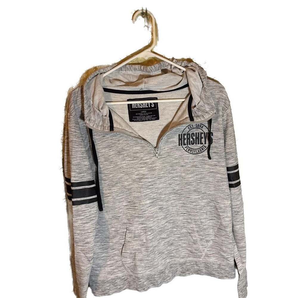 Hershey's Pennsylvania Official Merchandise Gray Quarter-Zip Pullover Hoodie